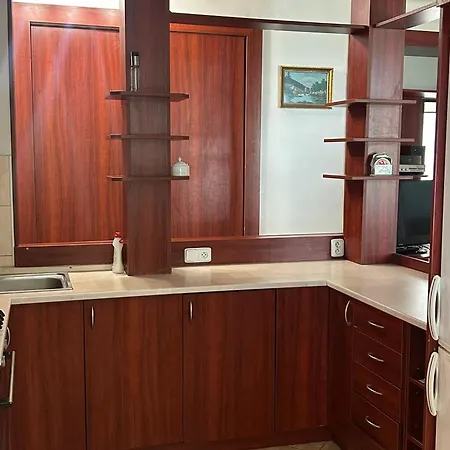 Your 18 Apartment *